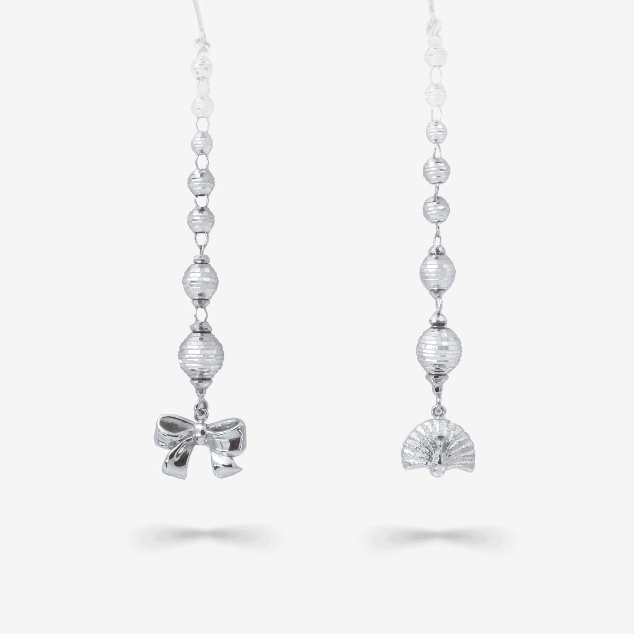 【バルーン ピアス Bee Pt】