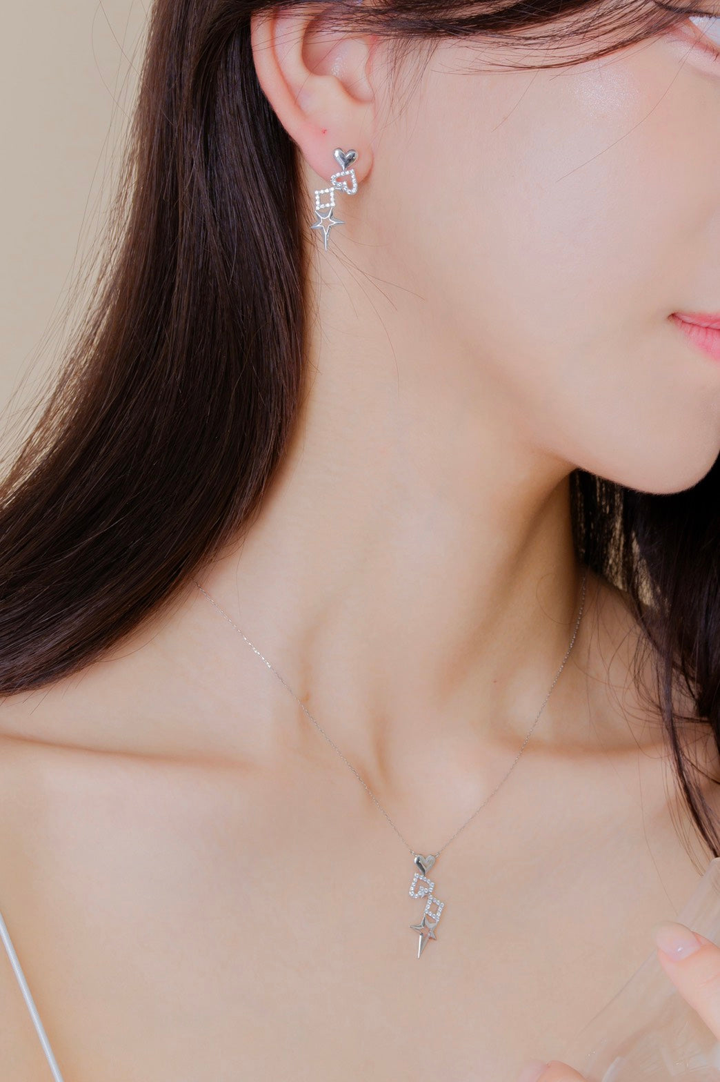 【モノシルエット chance ネックレス】