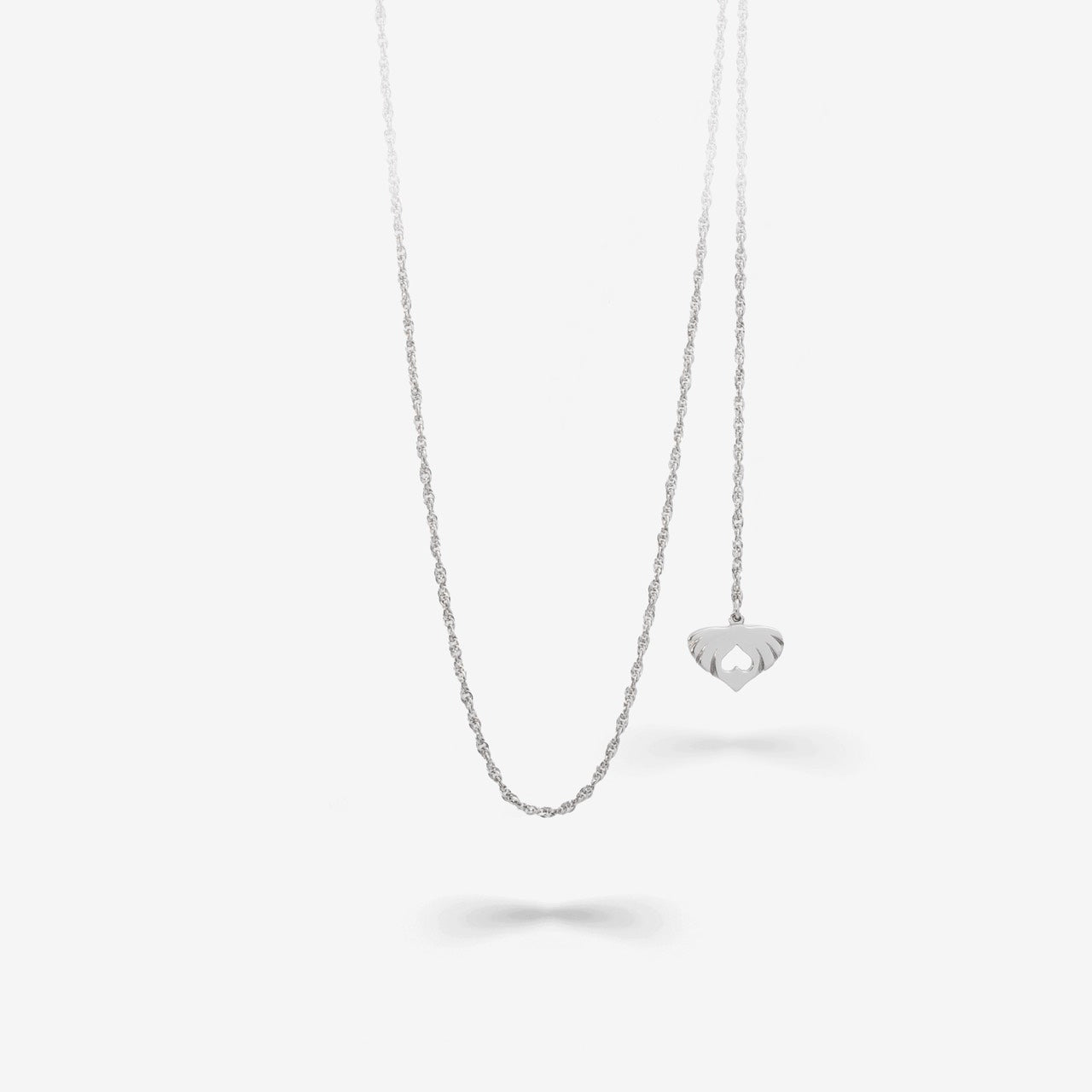 【ファルコン】